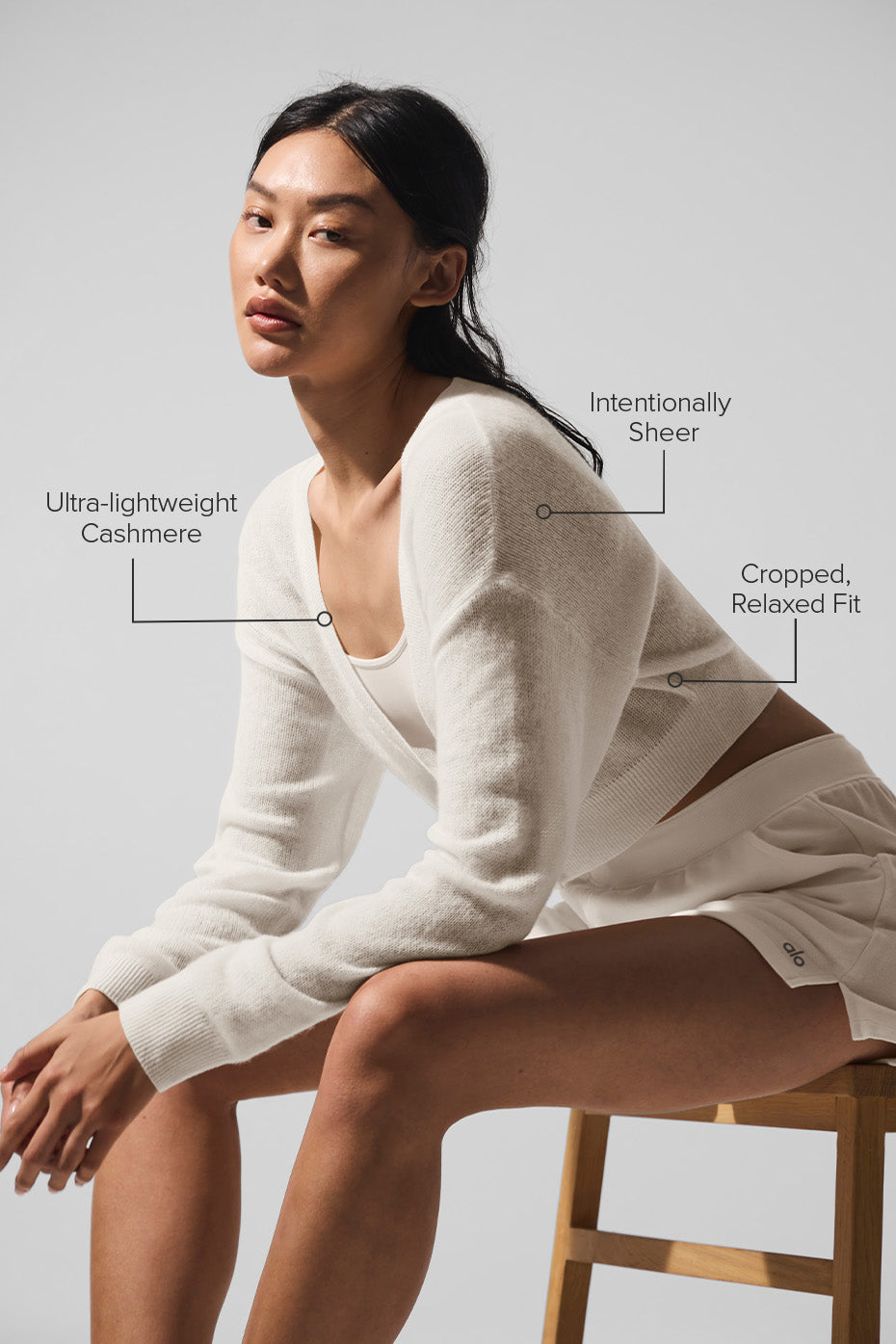 Alo Yoga Sheer Cashmere Cropped Cardigan - Ivory - imagen 2