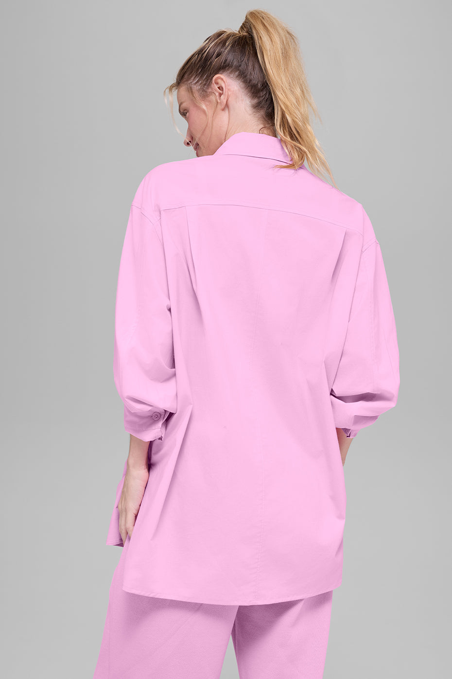 Alo Yoga Cotton Real Deal Button Up Long Sleeve - Candy Heart Pink - imagen 3
