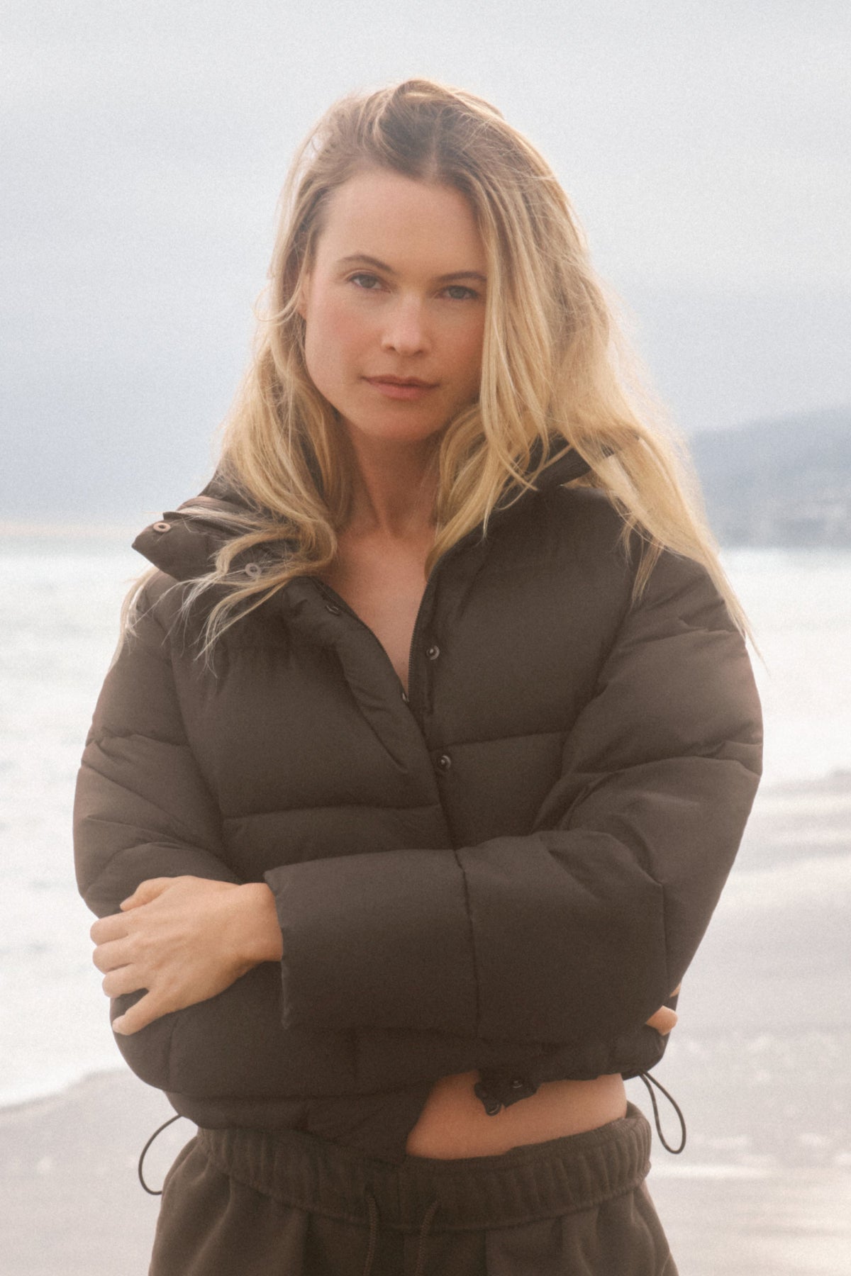 Alo Yoga Gold Rush Puffer - Espresso - imagen 1