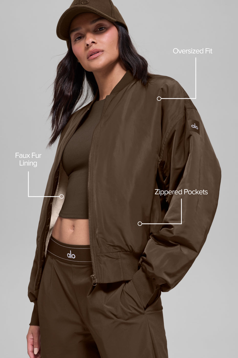 Alo Yoga Faux Fur Urbanite Bomber - Espresso/Ivory - imagen 2