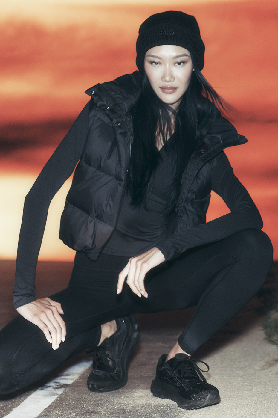 Alo Yoga Gold Rush Puffer Vest - Black - imagen 1