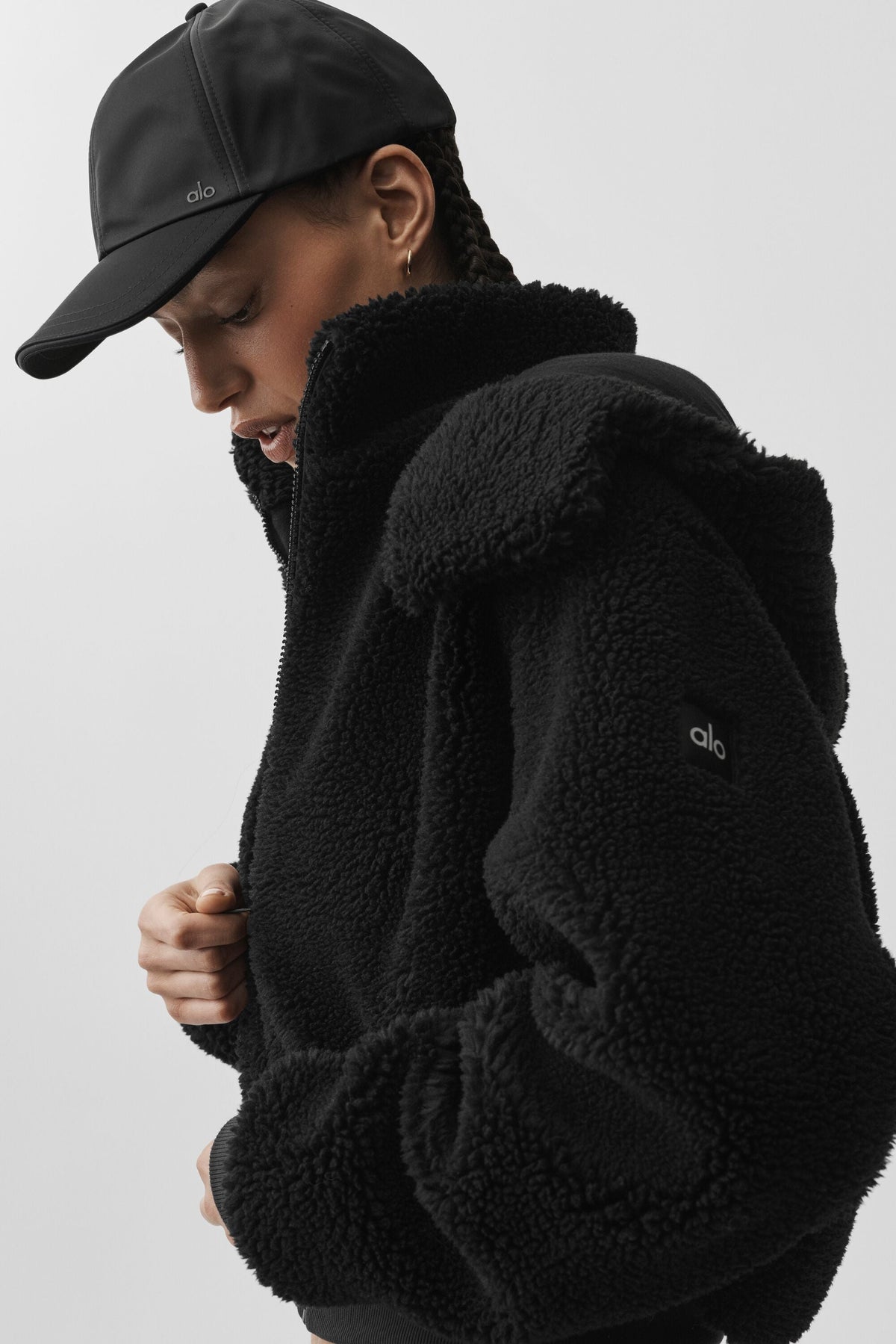 Alo Yoga Foxy Sherpa Jacket - Black - imagen 5