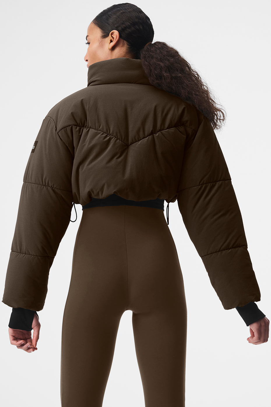 Alo Yoga Main Act Corset Puffer - Espresso/Black - imagen 3