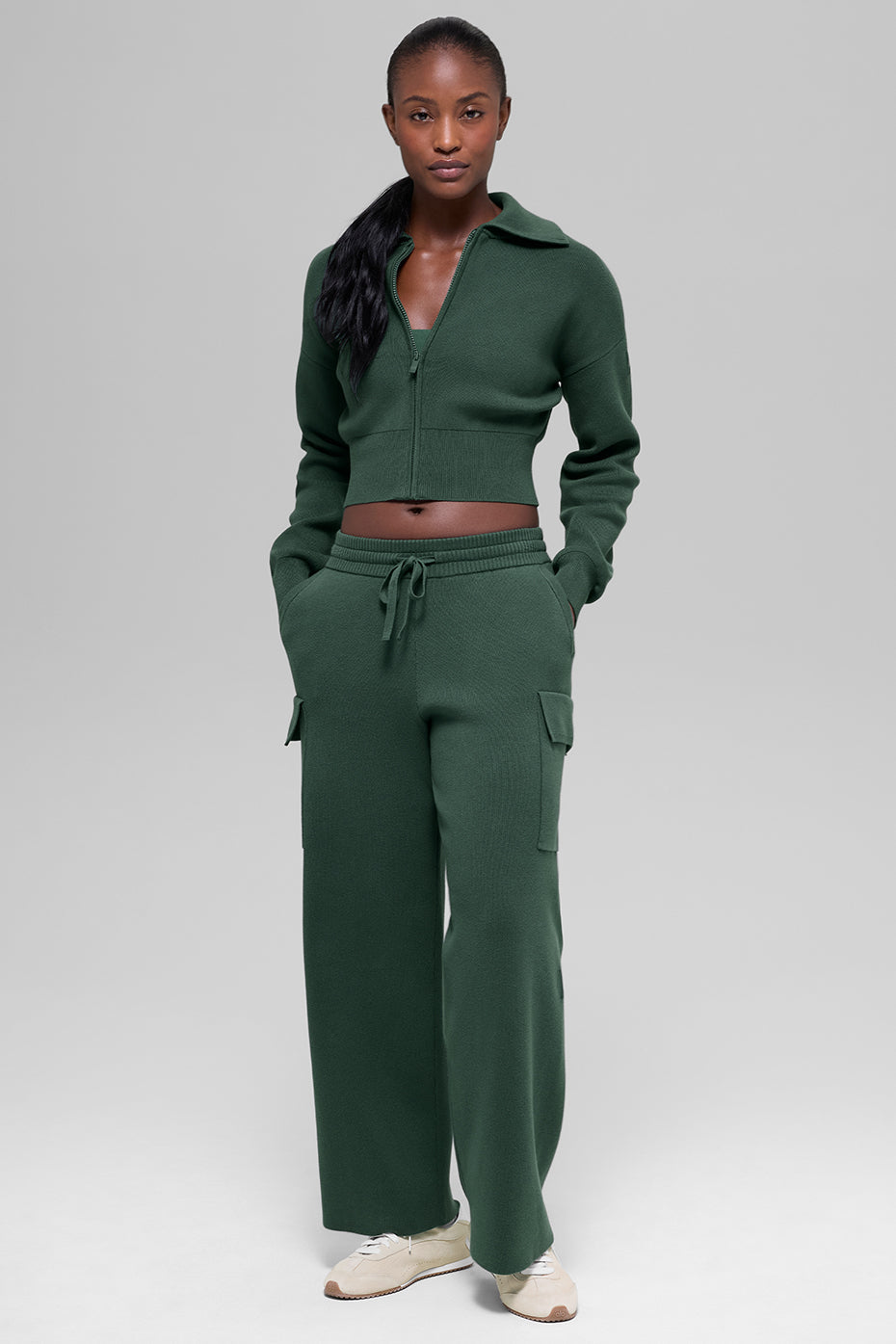 Alo Yoga Scholar Knit Cropped Full Zip Jacket - Clover Green - imagen 4