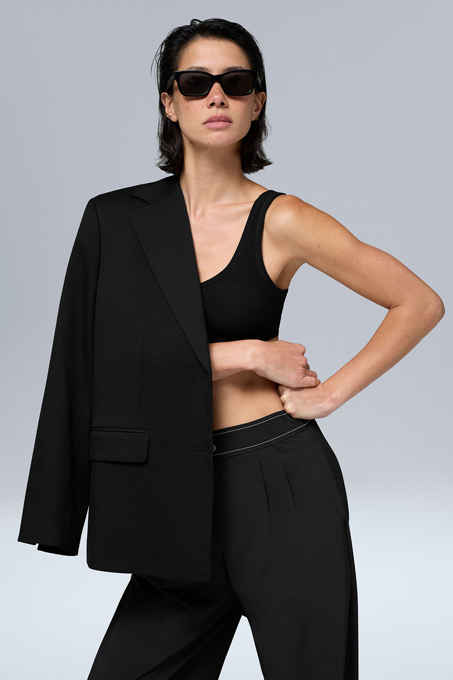 Alo Yoga First-Class Blazer - Black - imagen 2
