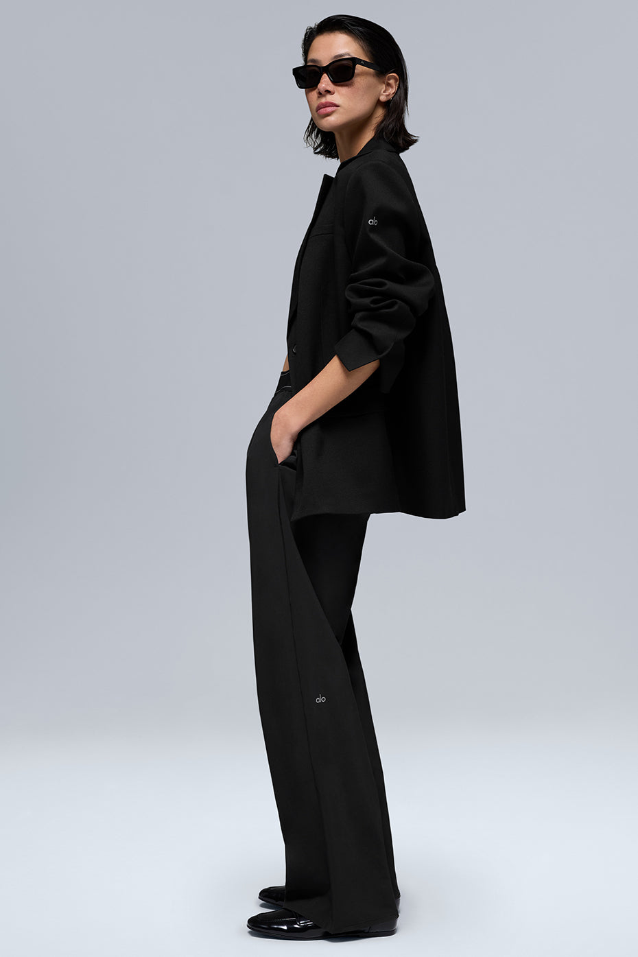 Alo Yoga First-Class Blazer - Black - imagen 4