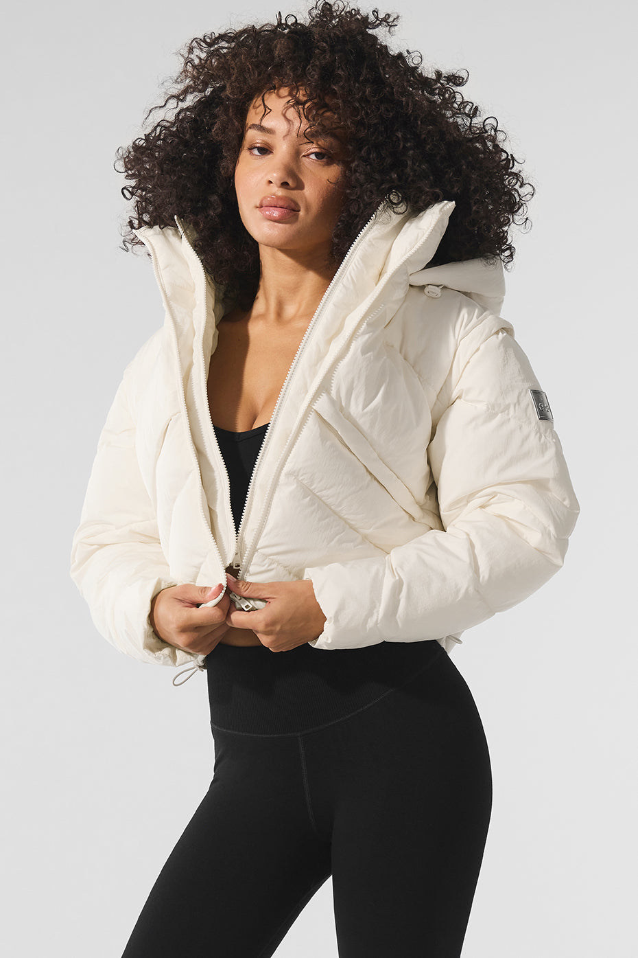 Alo Yoga Glacier Puffer - Ivory - imagen 5