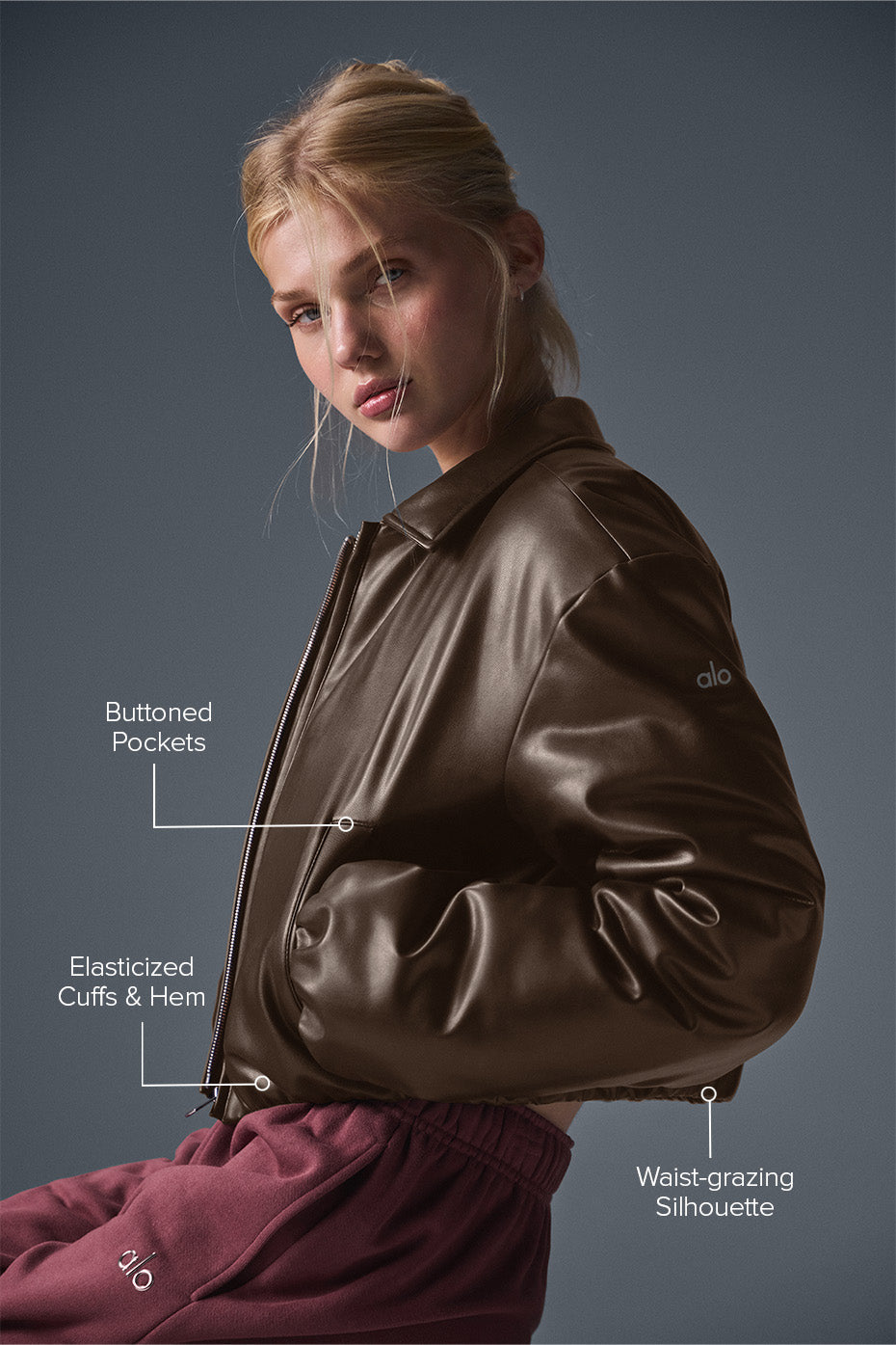 Alo Yoga Faux Leather Cropped Premier Bomber - Espresso - imagen 2