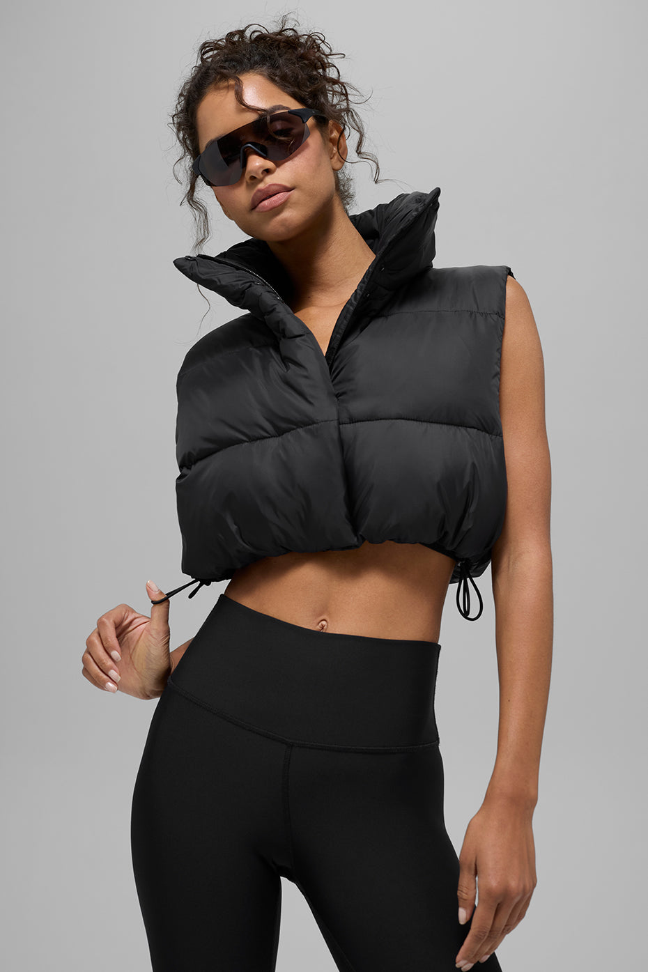 Alo Yoga Cropped Gold Rush Puffer Vest - Black - imagen 1