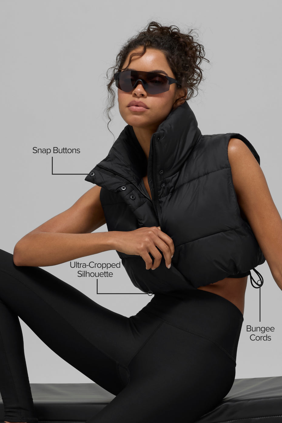Alo Yoga Cropped Gold Rush Puffer Vest - Black - imagen 2