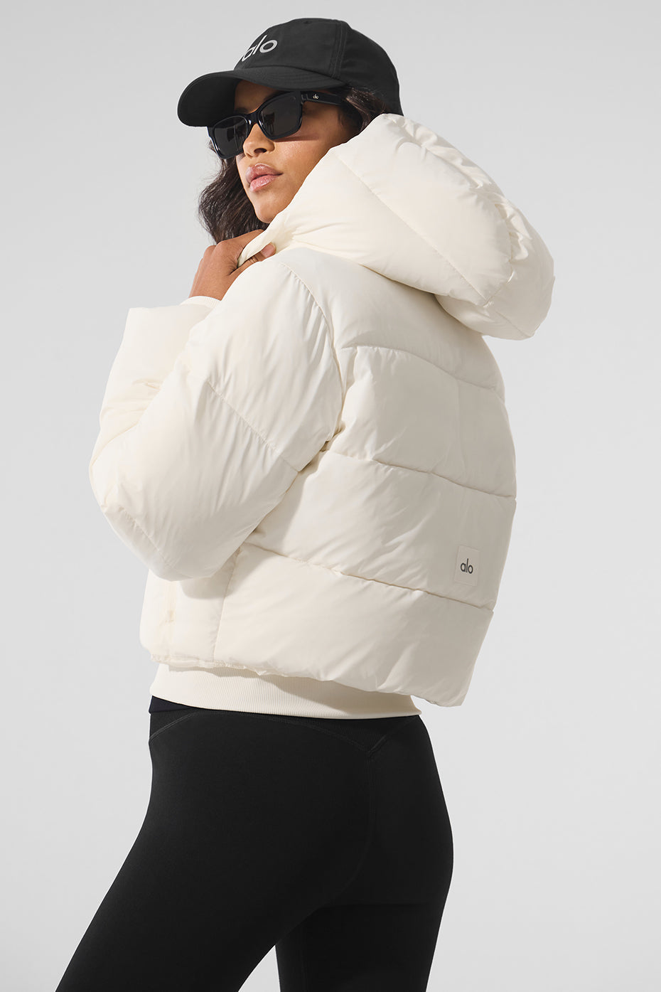 Alo Yoga Foxy Puffer Jacket - Ivory - imagen 3