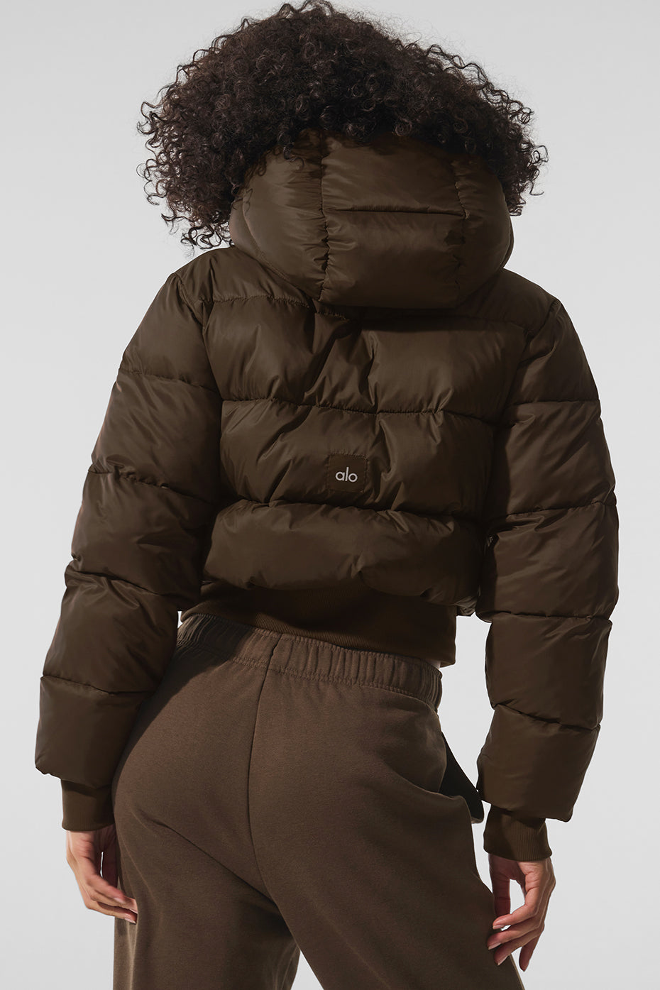 Alo Yoga Foxy Puffer Jacket - Espresso - imagen 3
