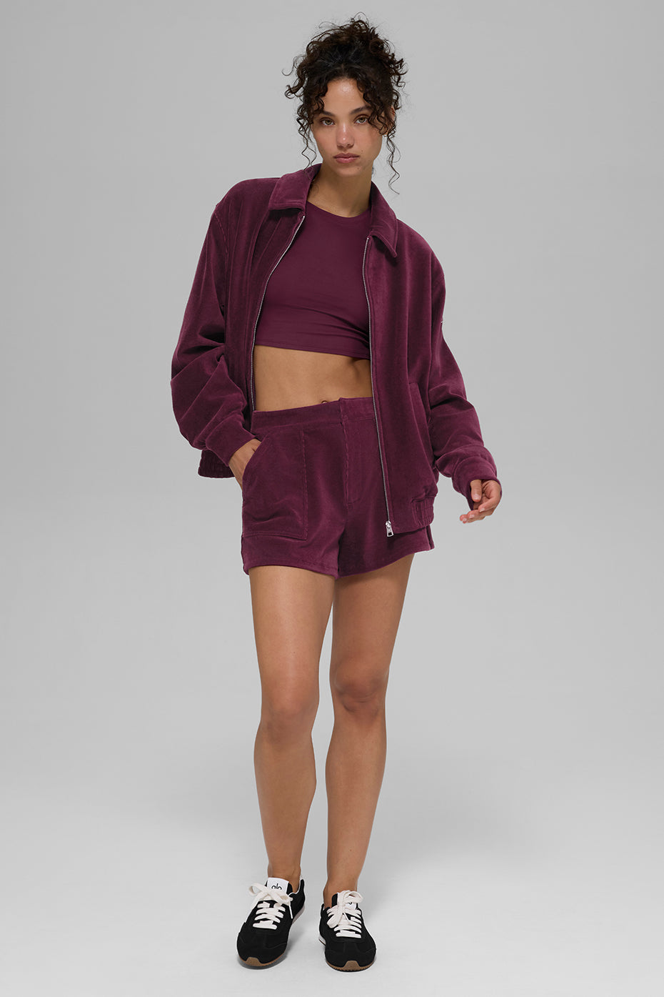 Alo Yoga Micro Corduroy On Duty Jacket - Burgundy - imagen 6