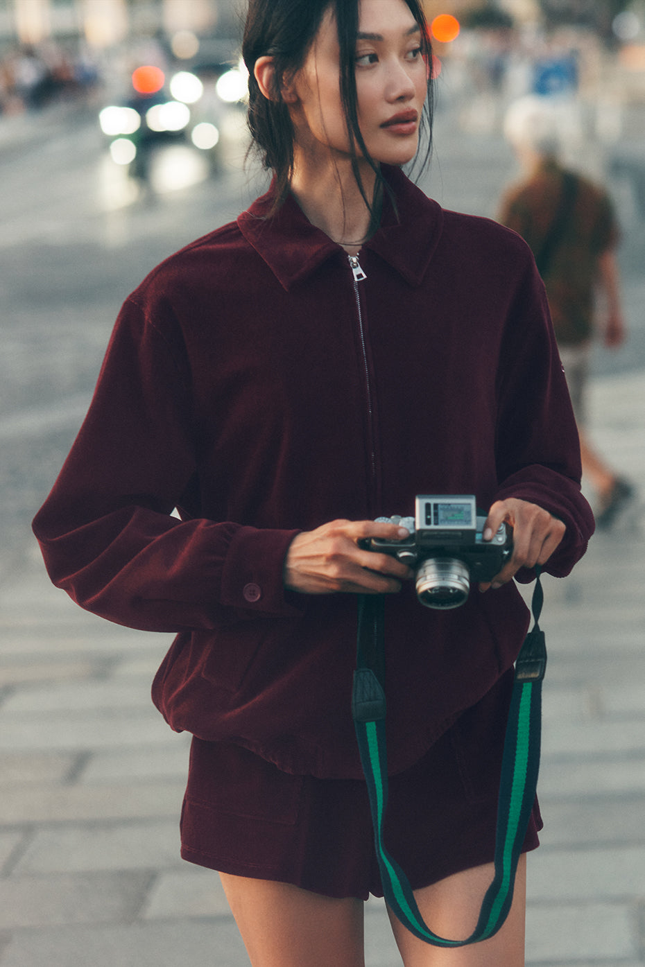 Alo Yoga Micro Corduroy On Duty Jacket - Burgundy - imagen 1