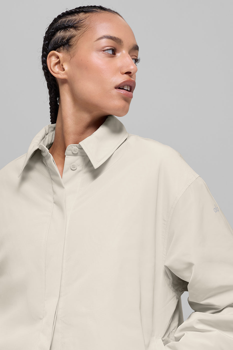Alo Yoga Socialite Shacket - Bone - imagen 3