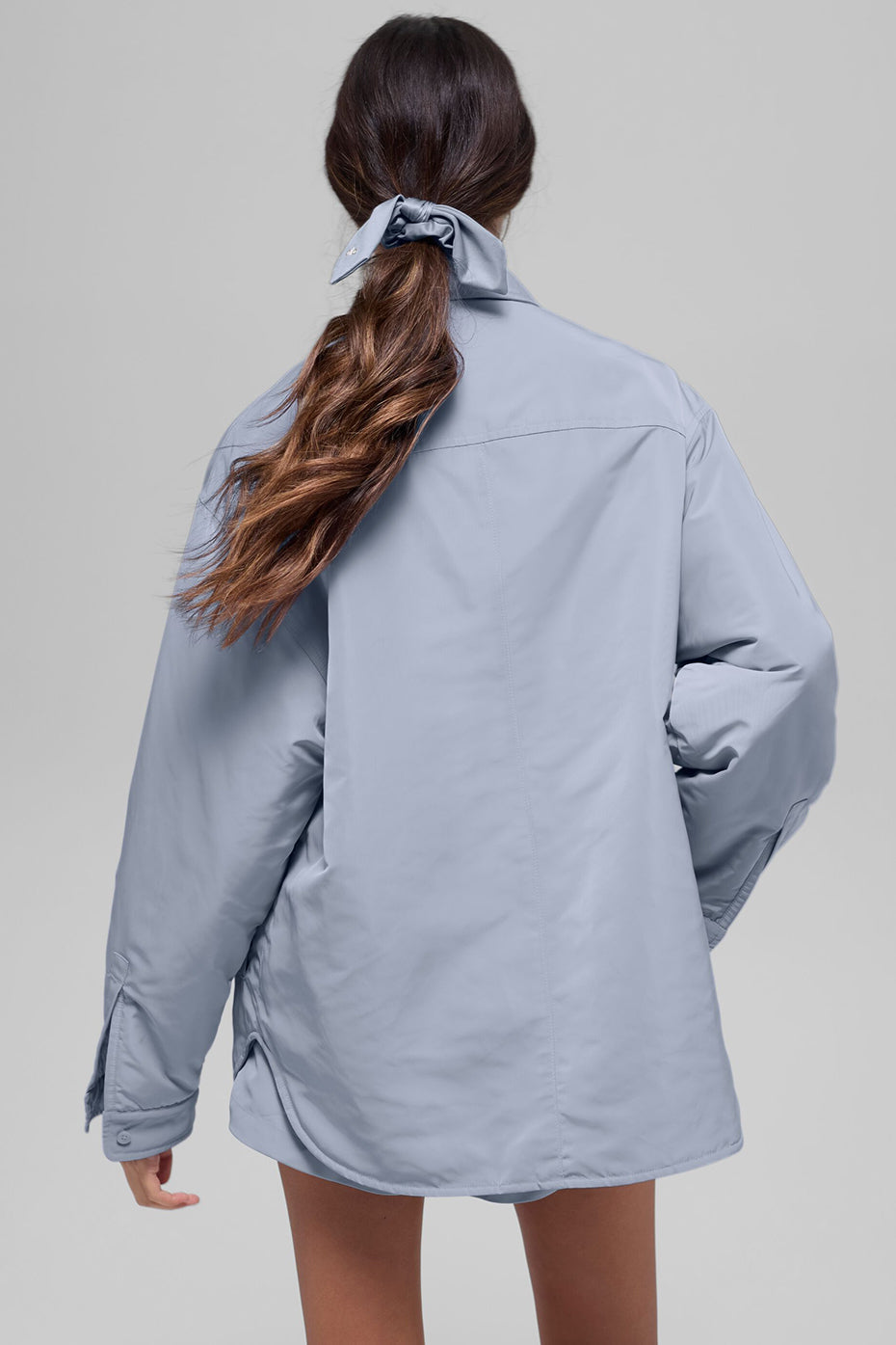 Alo Yoga Socialite Shacket - Winter Frost - imagen 2