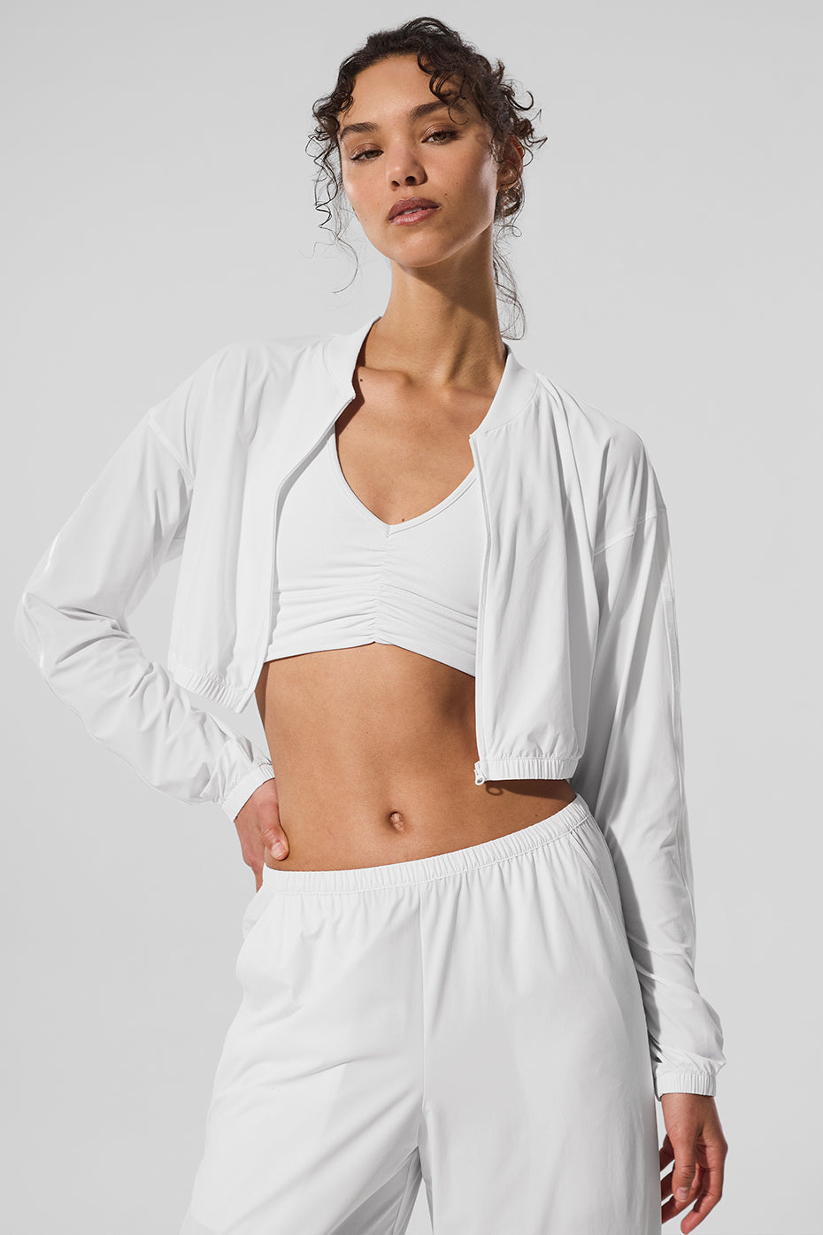 Alo Yoga Cropped Breezy Full-Zip Cover Up - White - imagen 1