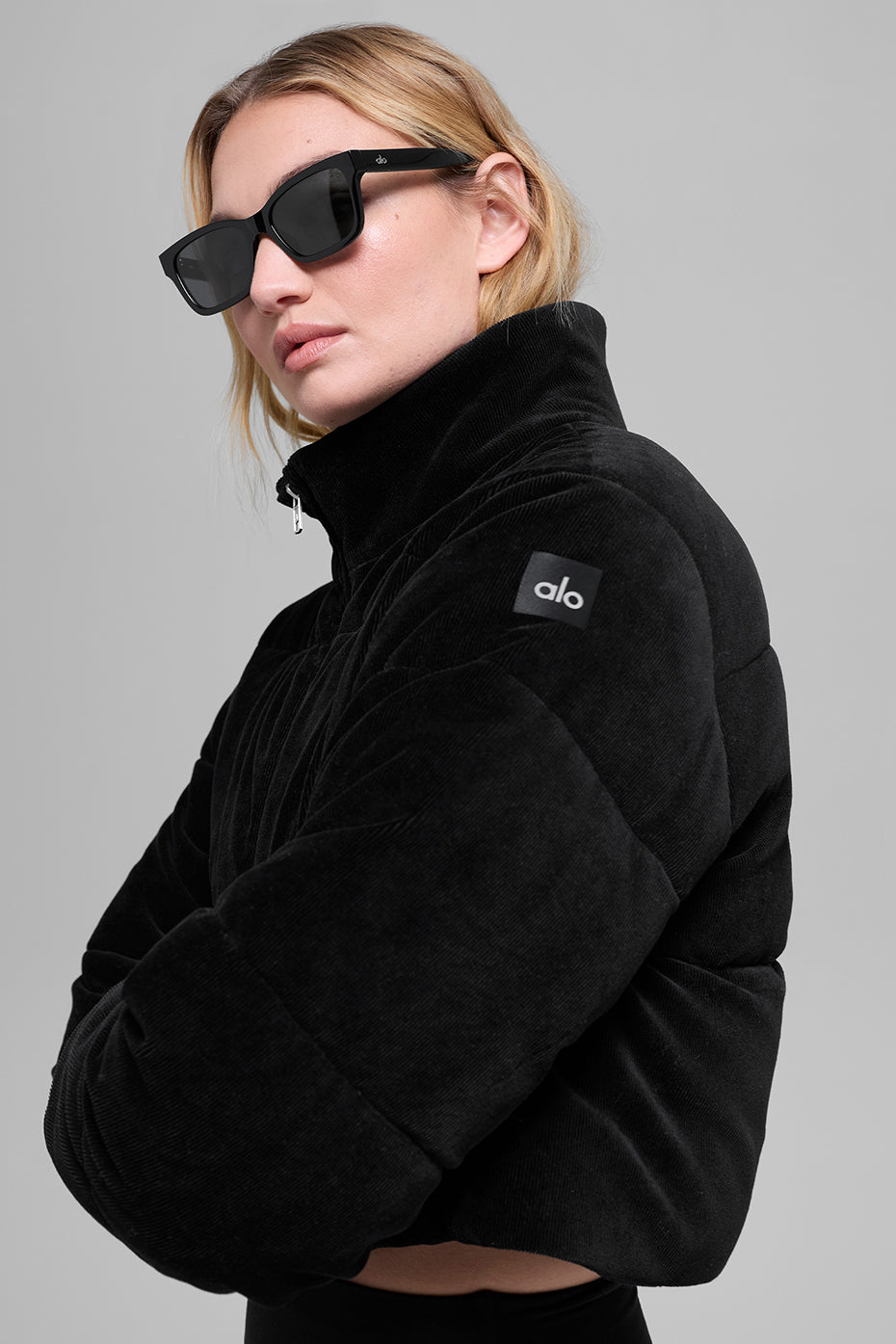 Alo Yoga Micro Corduroy Dreamy Puffer - Black - imagen 1