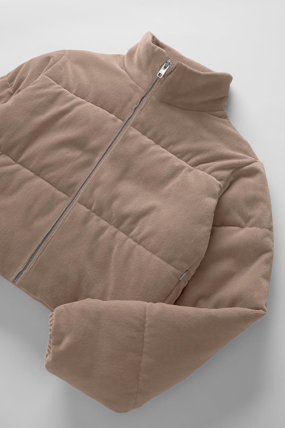 Alo Yoga Micro Corduroy Dreamy Puffer - Chai Latte - imagen 6