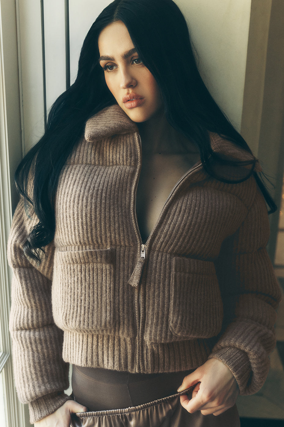 Alo Yoga Cashmere Northstar Sweater Puffer - Alpine Cocoa Heather - imagen 1