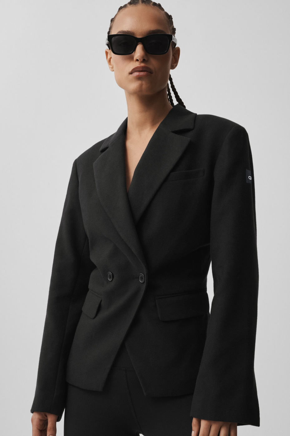 Alo Yoga Cinch Blazer - Black - imagen 1
