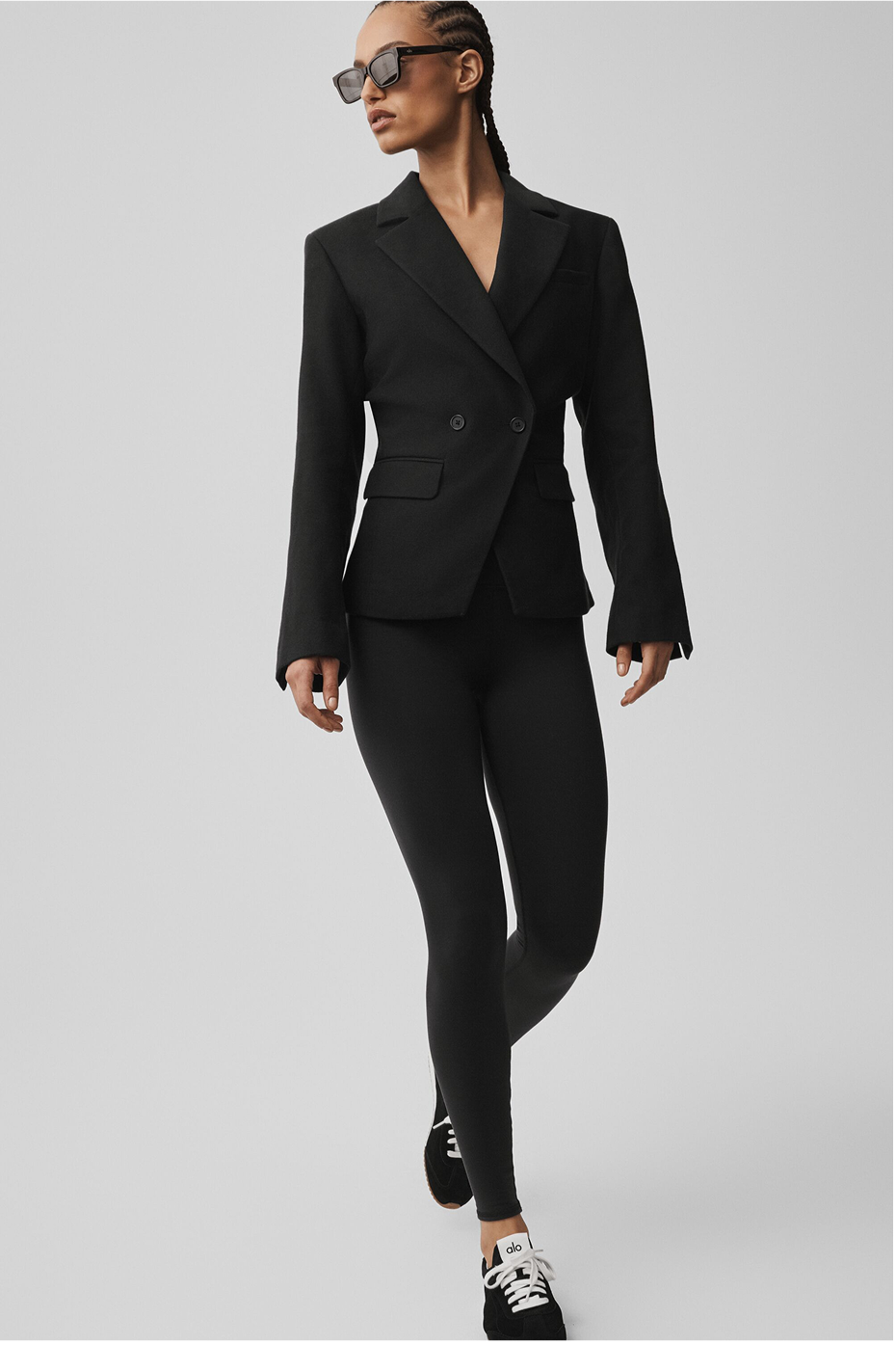 Alo Yoga Cinch Blazer - Black - imagen 6