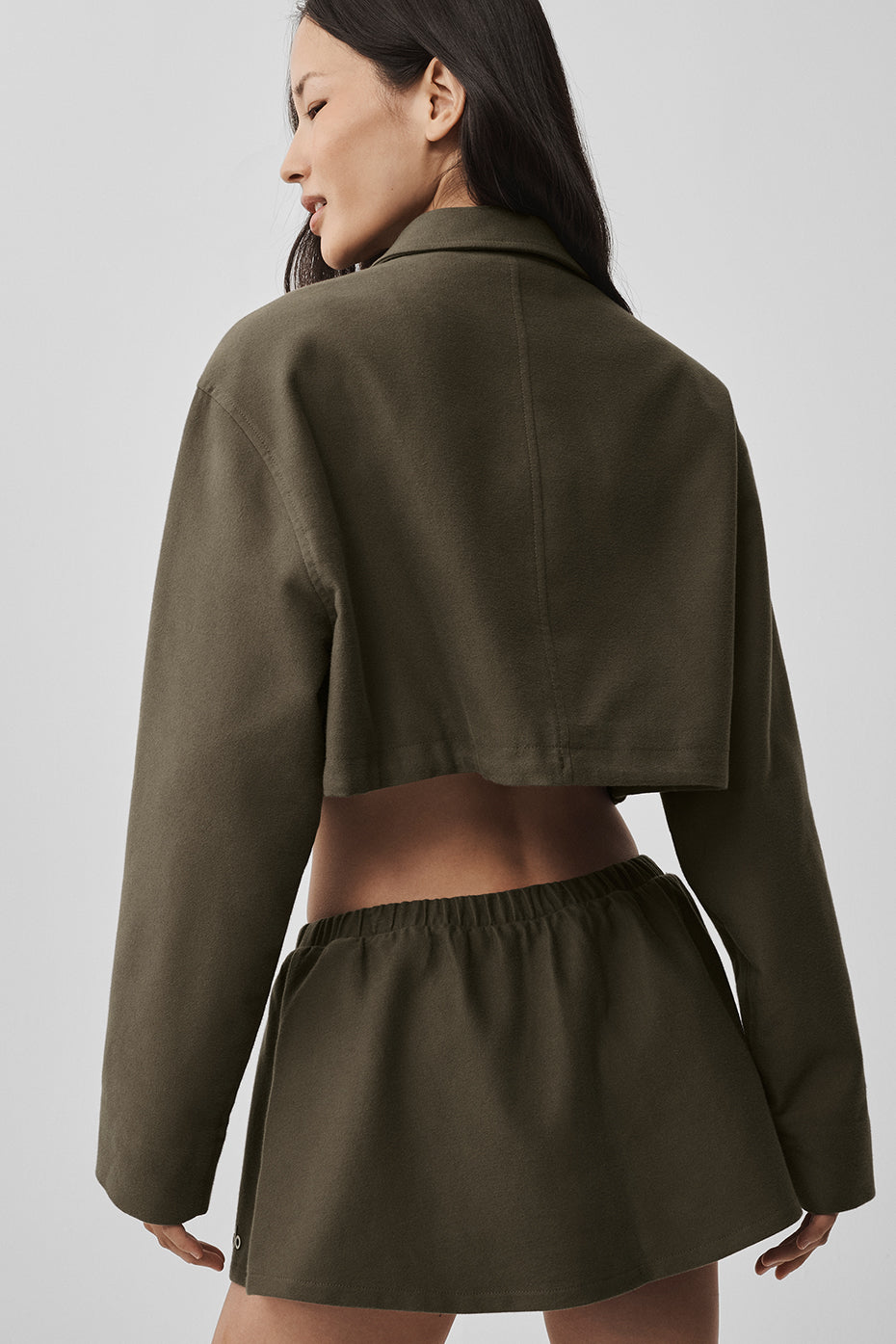 Alo Yoga Cropped Fan Favorite Full Zip Jacket - Olive Tree - imagen 2