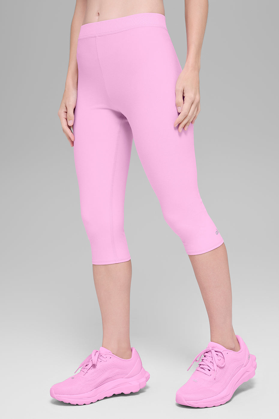 Alo Yoga Alosoft High-Waist Iconic 90's Capri - Candy Heart Pink - imagen 2