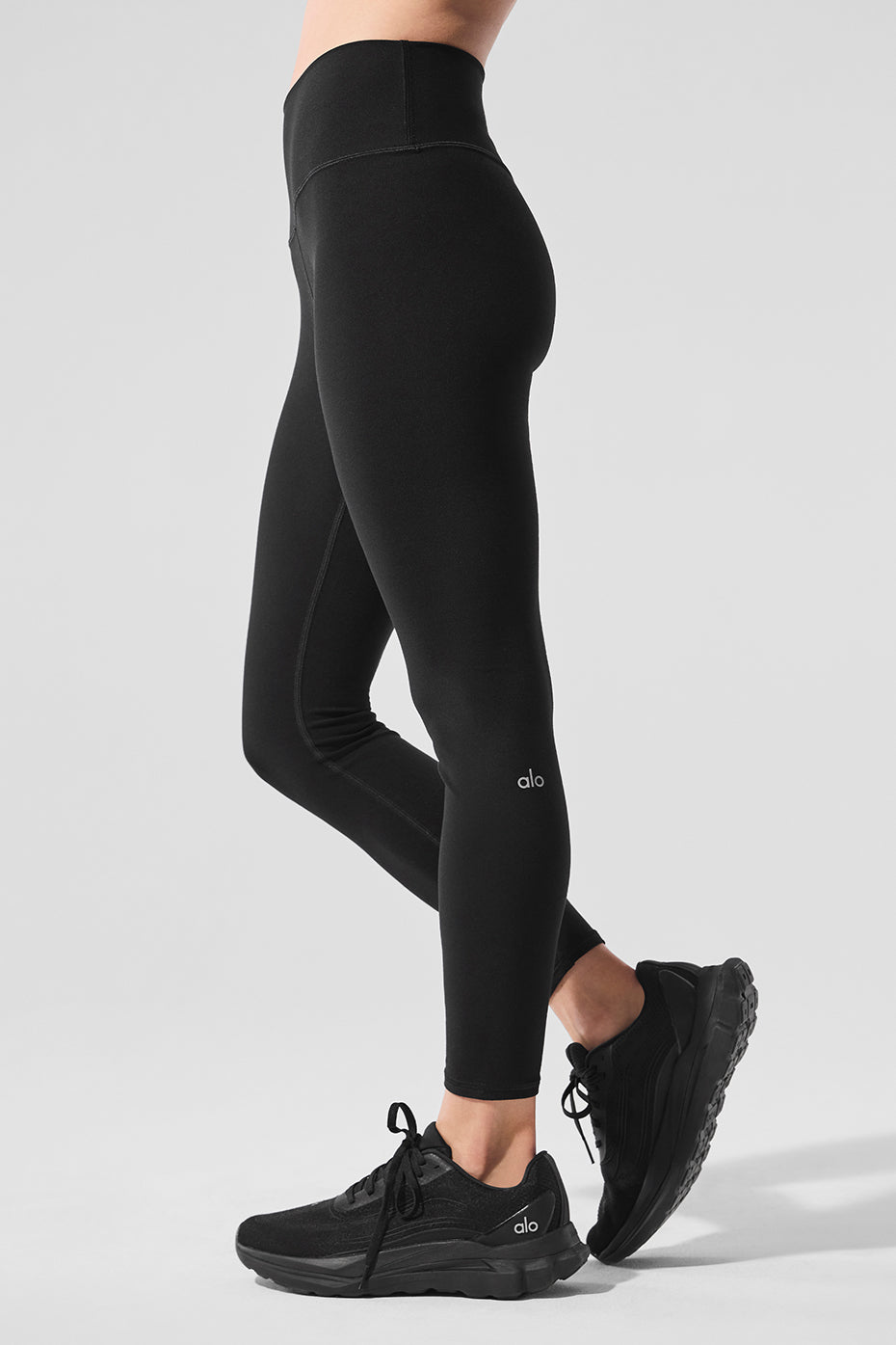 Alo Yoga Alosoft High-Waist 7/8 Highlight Legging - Black - imagen 3