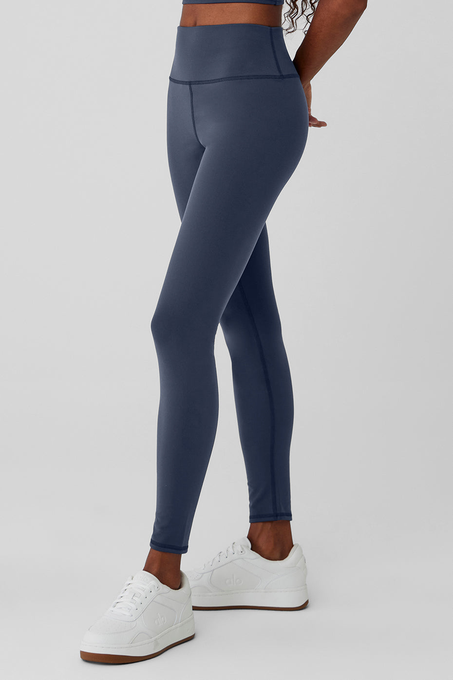 Alo Yoga Airbrush Winter Warm High-Waist Nocturne Legging - Navy - imagen 3