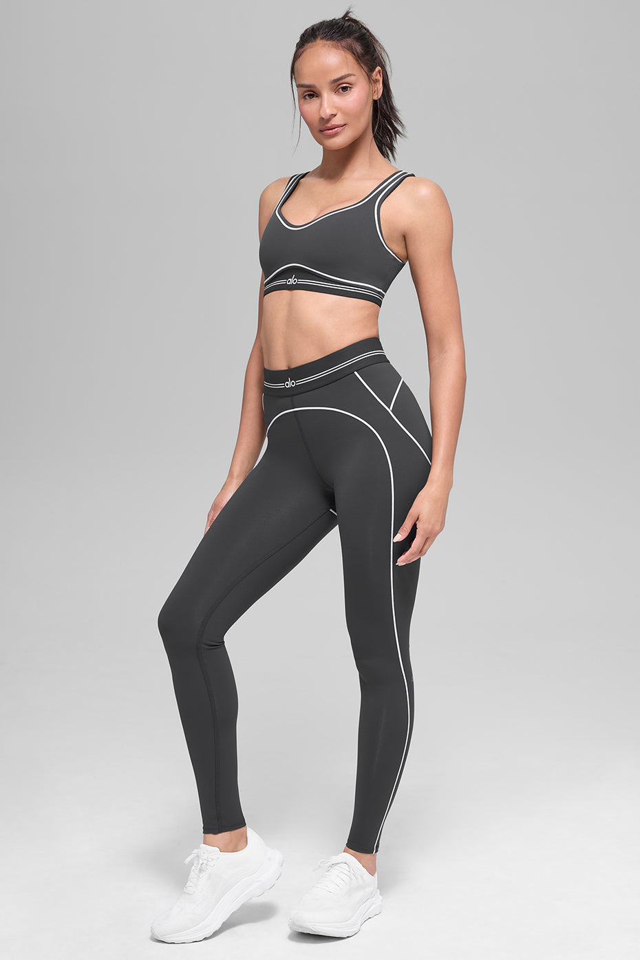 Alo Yoga Airbrush High-Waist Heart Throb Legging - Anthracite/White - imagen 6