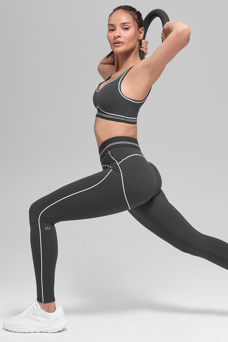 Alo Yoga Airbrush High-Waist Heart Throb Legging - Anthracite/White - imagen 5