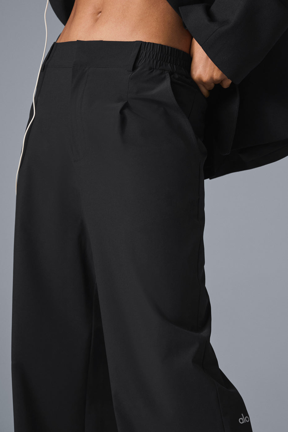 Alo Yoga High-Waist Pursuit Trouser (Long) - Black - imagen 5