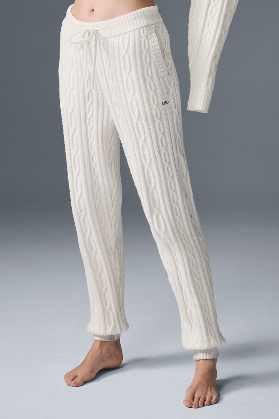 Alo Yoga Cable Knit Winter Bliss Pant - Ivory - imagen 4