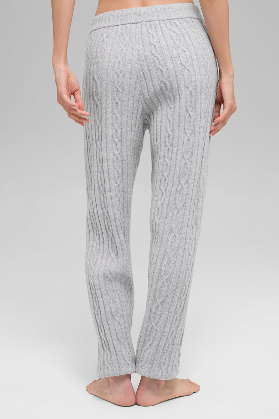 Alo Yoga Cable Knit Winter Bliss Pant - Athletic Heather Grey - imagen 4
