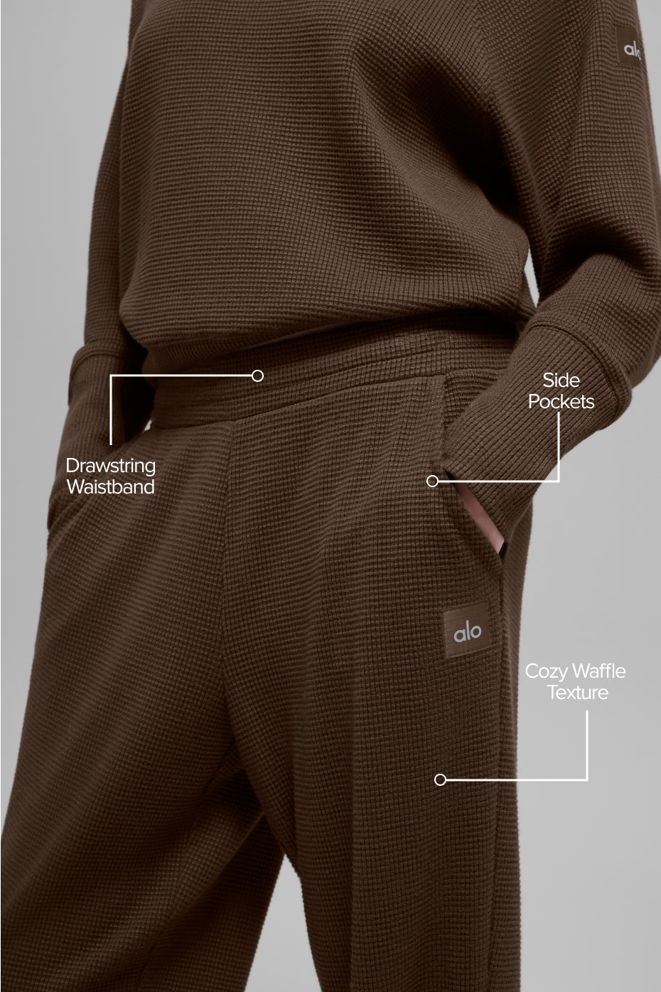 Alo Yoga Waffle Weekend Escape Jogger - Espresso - imagen 2