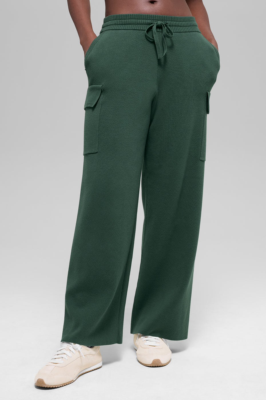 Alo Yoga Scholar Knit High-Waist Cargo Pant - Clover Green - imagen 1