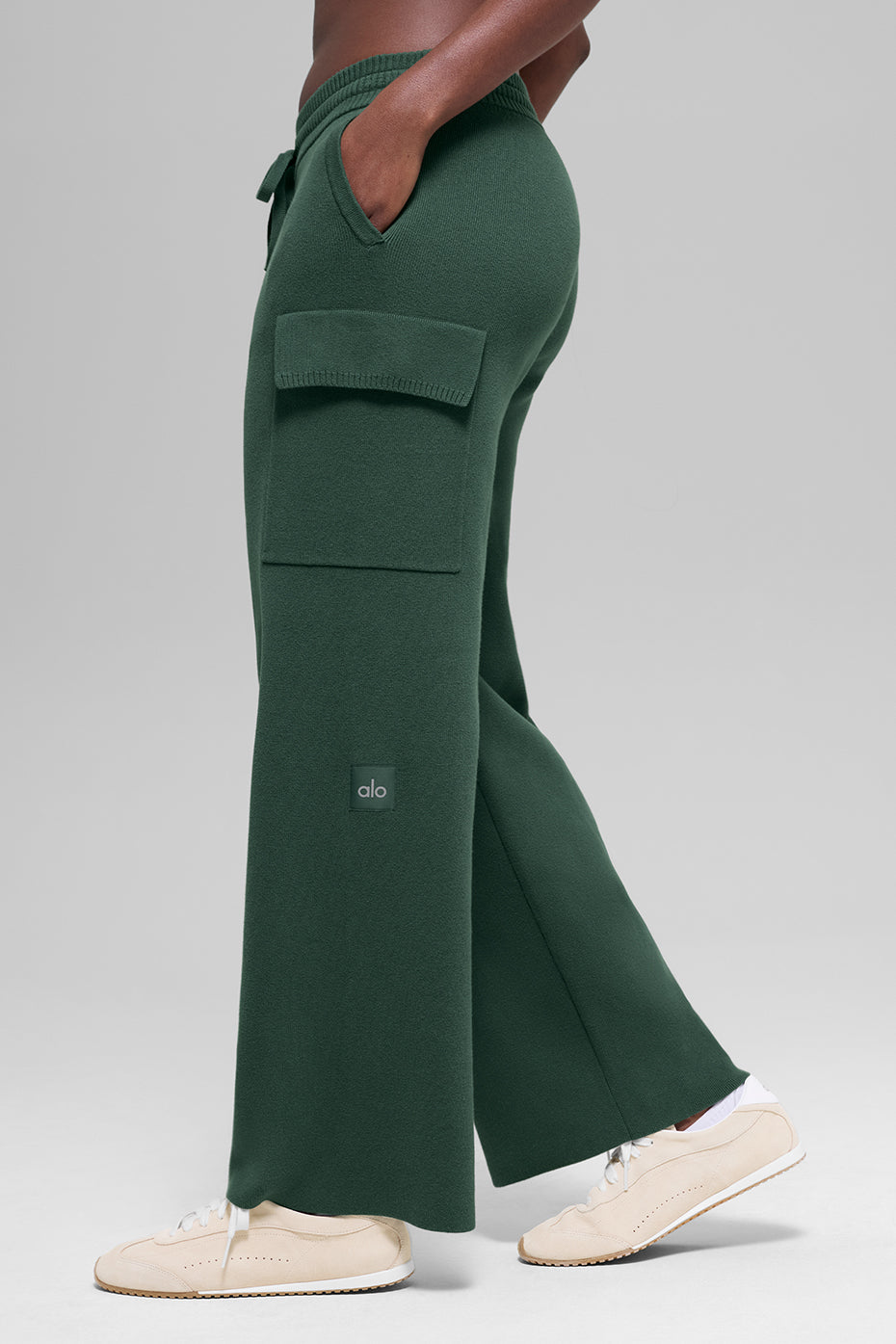 Alo Yoga Scholar Knit High-Waist Cargo Pant - Clover Green - imagen 3