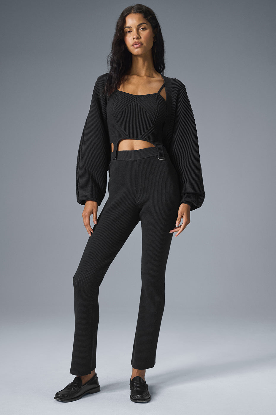 Alo Yoga Denim Knit High-Waist Flare Pant - Black/Anthracite - imagen 5