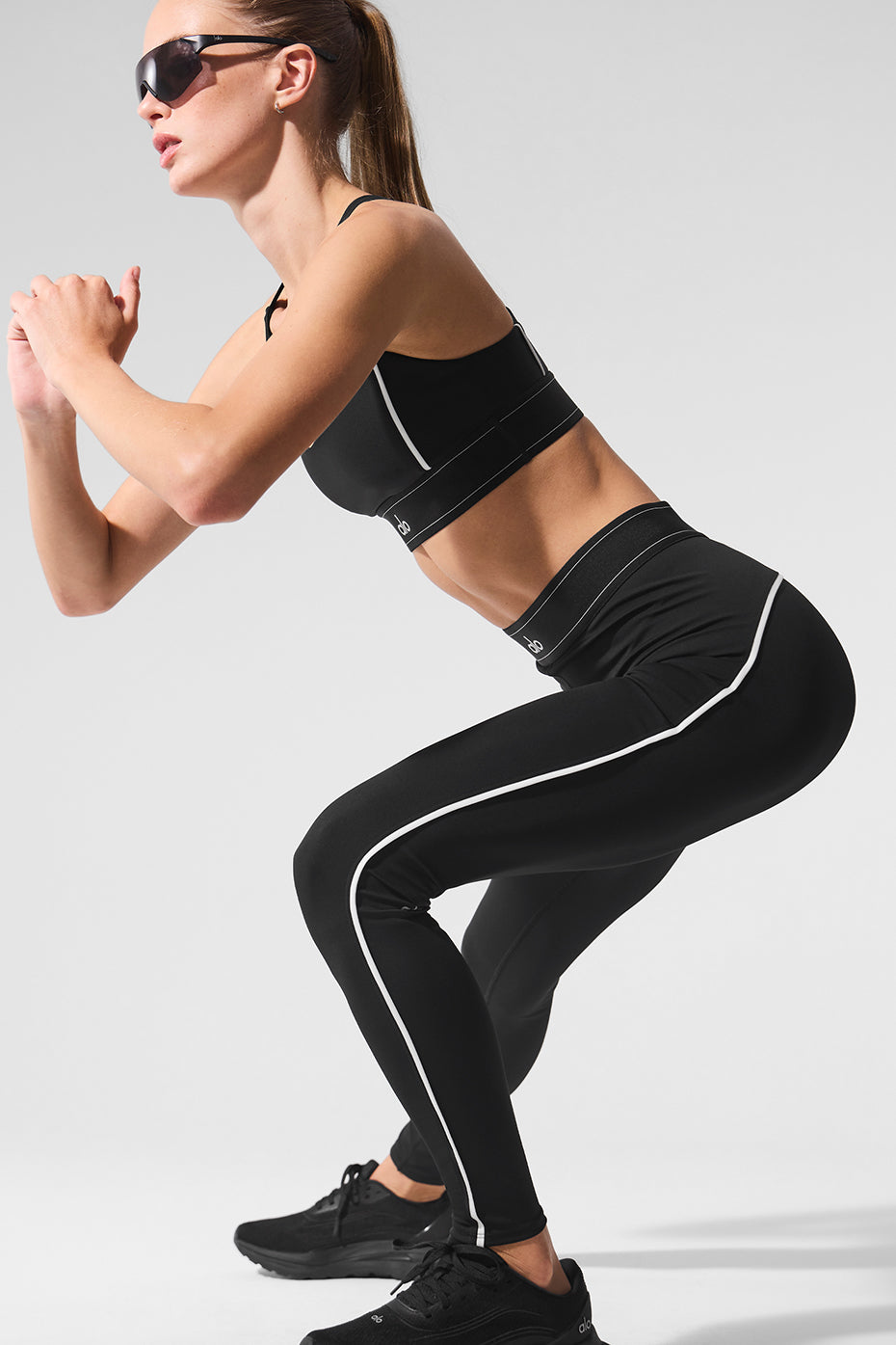 Alo Yoga Airlift High-Waist Suit Up Legging - Black/White - imagen 5