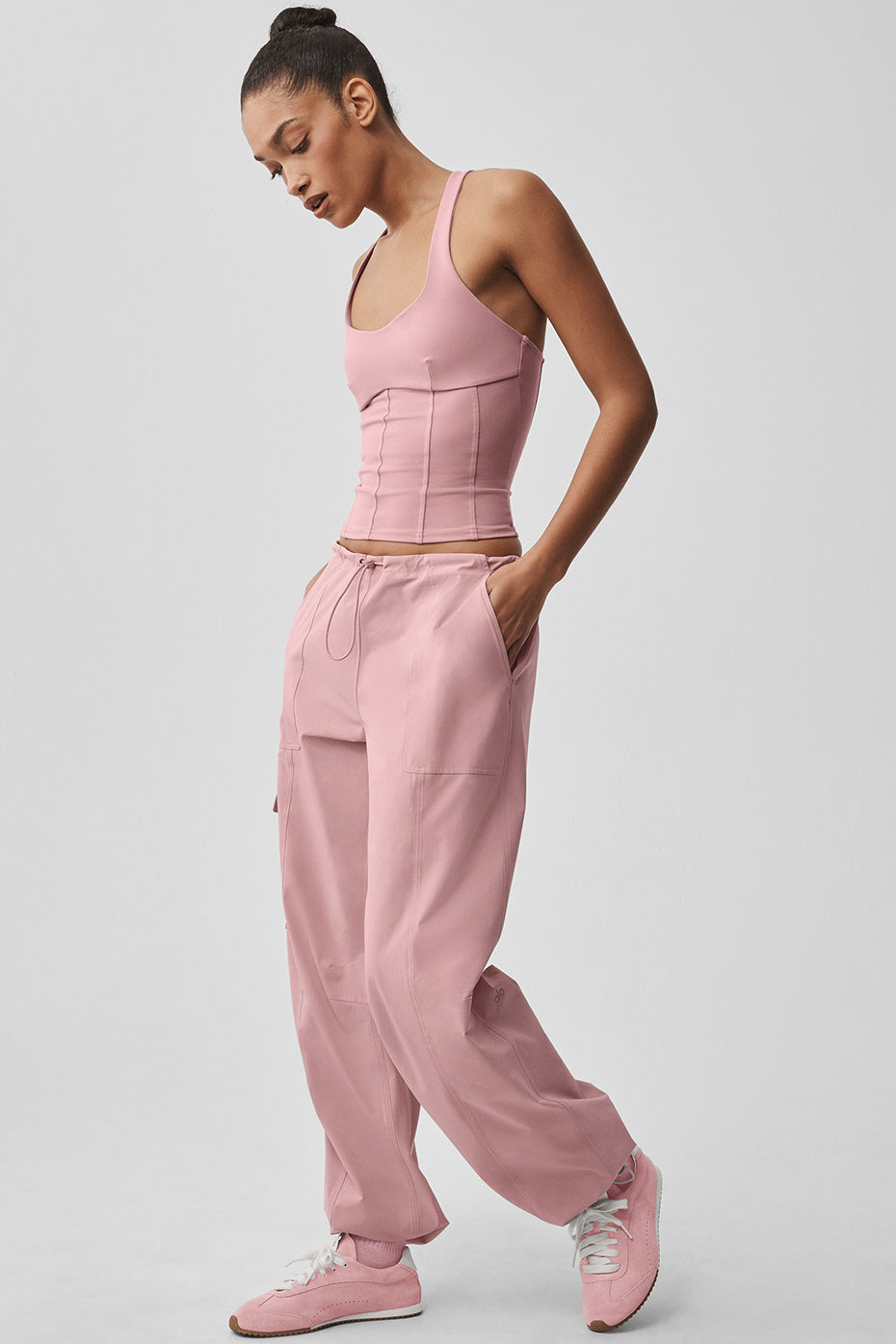 Alo Yoga Low Rise Megastar Cargo Pant - Vintage Pink - imagen 6