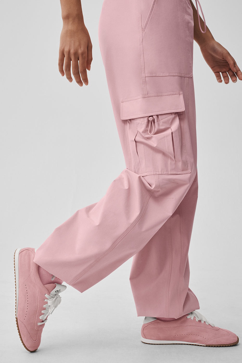 Alo Yoga Low Rise Megastar Cargo Pant - Vintage Pink - imagen 3