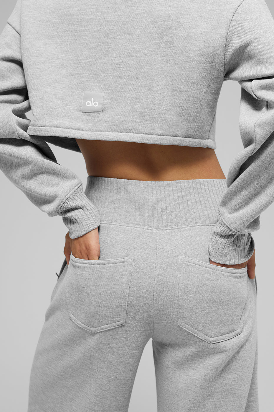 Alo Yoga Serenity Wide Leg Sweatpant - Athletic Heather Grey - imagen 5