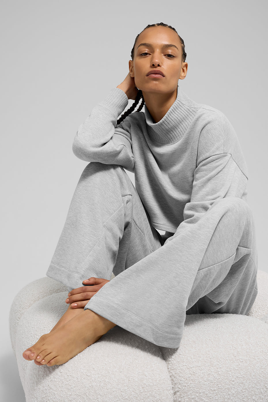 Alo Yoga Serenity Wide Leg Sweatpant - Athletic Heather Grey - imagen 4