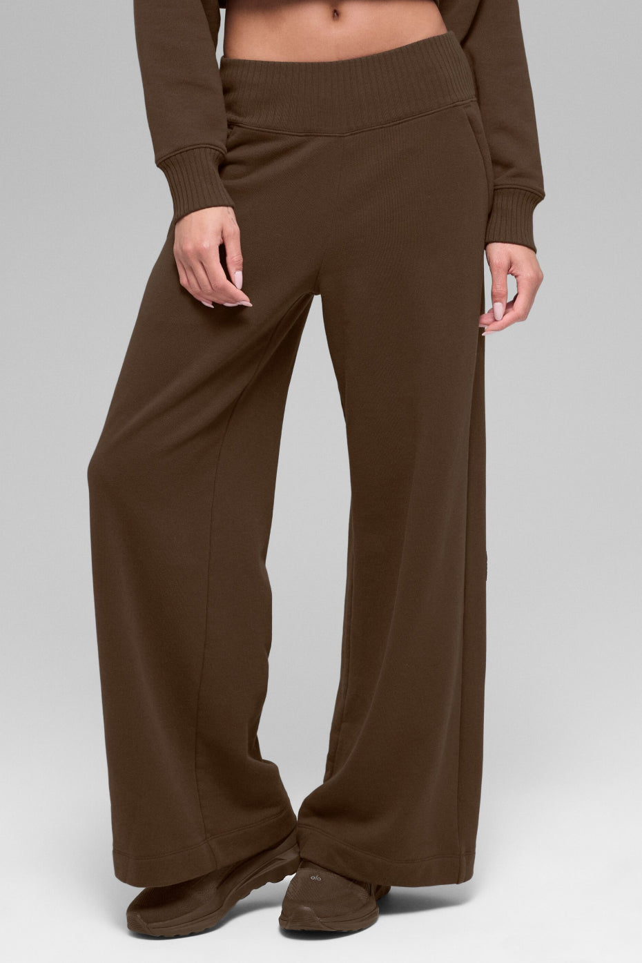 Alo Yoga Serenity Wide Leg Sweatpant - Espresso - imagen 1