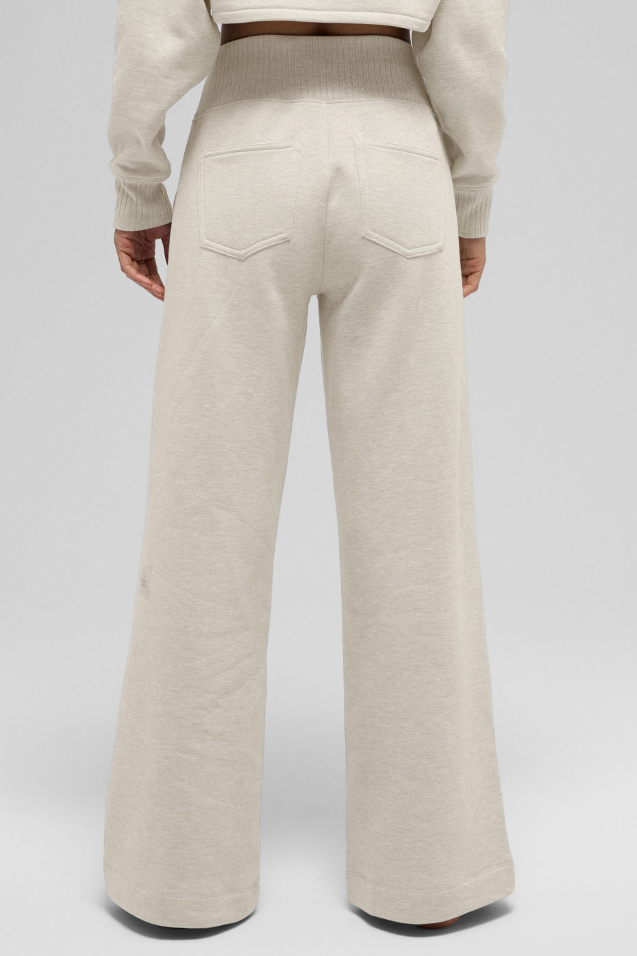Alo Yoga Serenity Wide Leg Sweatpant - Oatmeal Heather - imagen 4