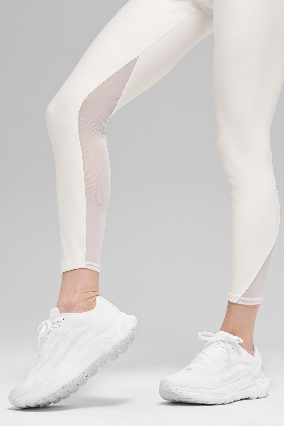 Alo Yoga Airlift High-Waist 7/8 Rebel Legging - Ivory - imagen 5