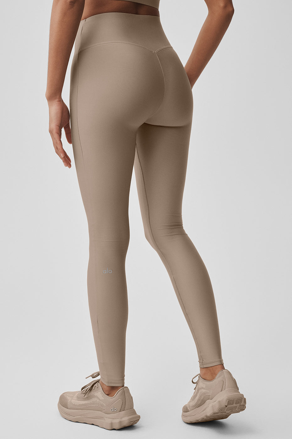 Alo Yoga Airlift High-Waist Sleek Legging - Gravel - imagen 3