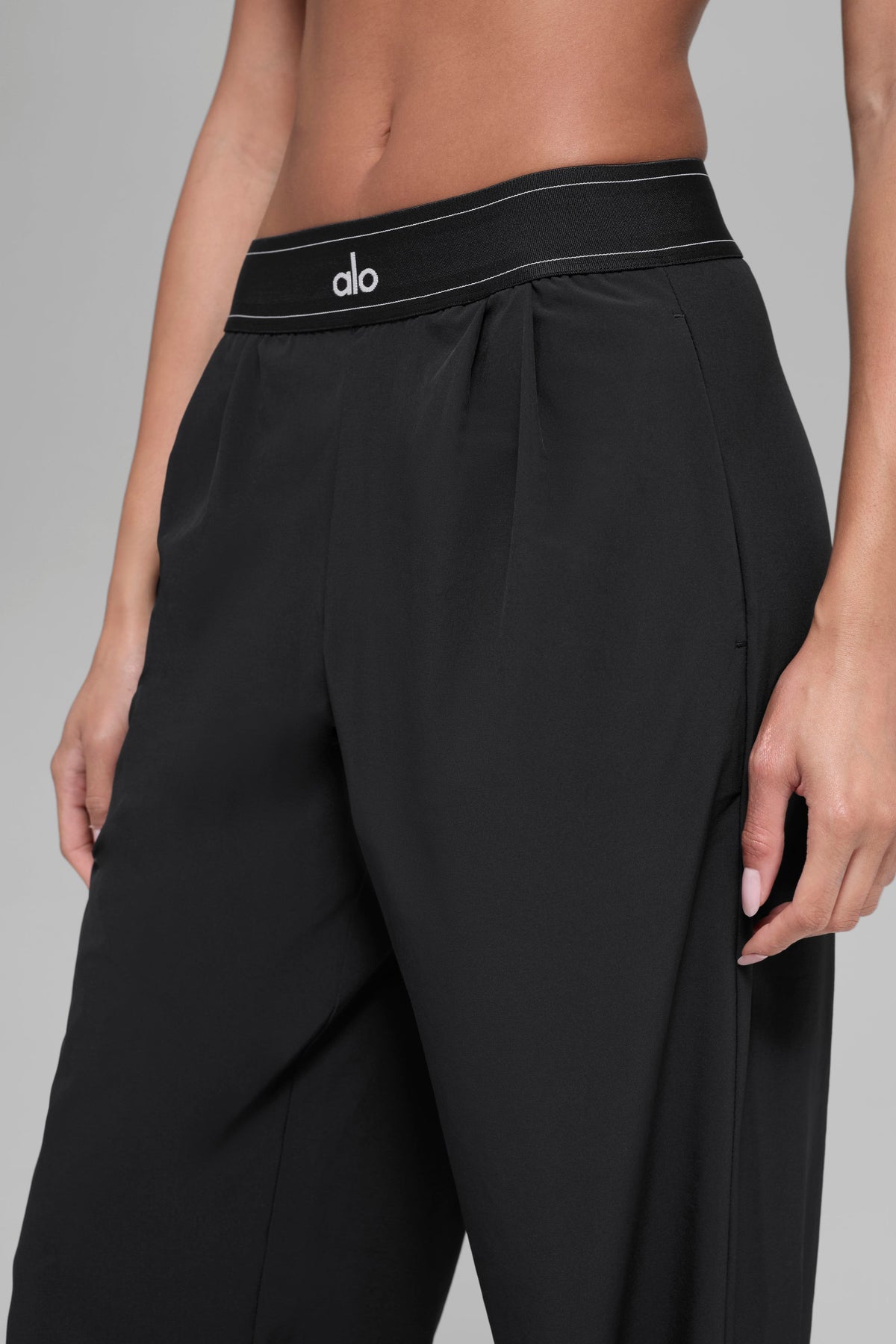 Alo Yoga Suit Up Trouser (Long) - Black - imagen 3