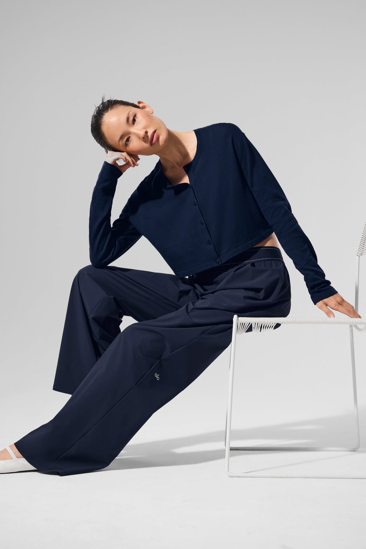Alo Yoga Suit Up Trouser (Long) - Navy - imagen 6
